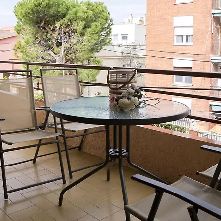 Apartamento Comodo * Cubelles